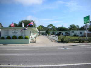 Main Entrance To D&F Pathways Motel